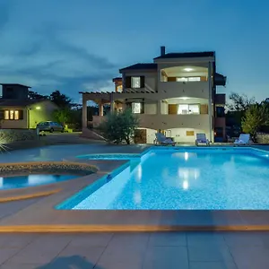Zlatni Dvori Zadarvillas Villa