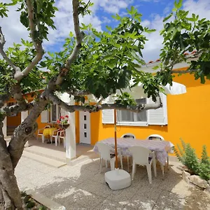 Marta Apartment